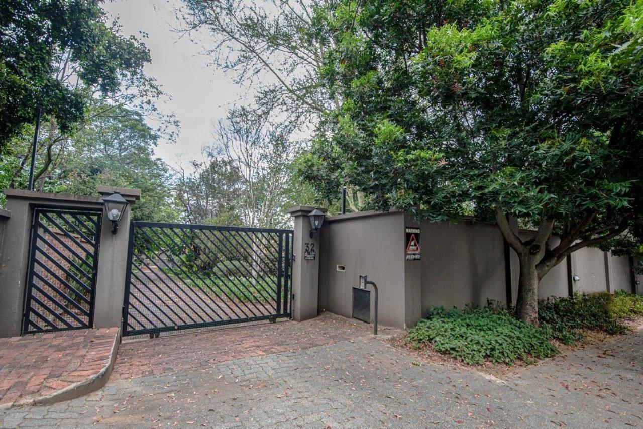 Wild Olive Executive Suite Johannesburg Esterno foto